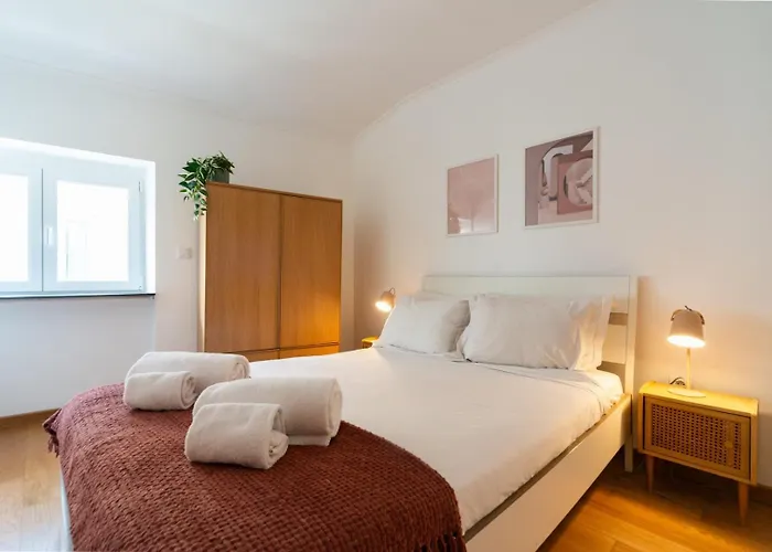 Gorgeous Rooftop 2-bed 250m To Intendente Sq شقة Lisboa