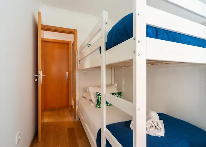 Gorgeous Rooftop 2-bed 250m To Intendente Sq Lisboa