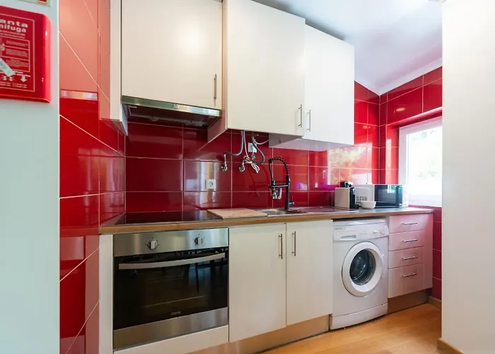 Gorgeous Rooftop 2-bed 250m To Intendente Sq * Lisboa