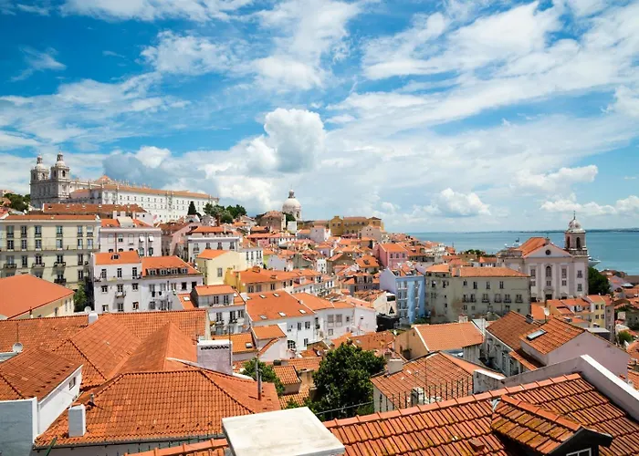 Gorgeous Rooftop 2-bed 250m To Intendente Sq شقة Lisboa