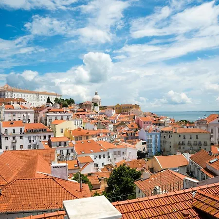 Gorgeous Rooftop 2-bed 250m To Intendente Sq Apartamento Lisboa