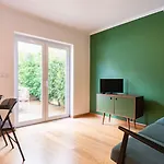 Gorgeous Rooftop 2-bed 250m To Intendente Sq アパート リスボン